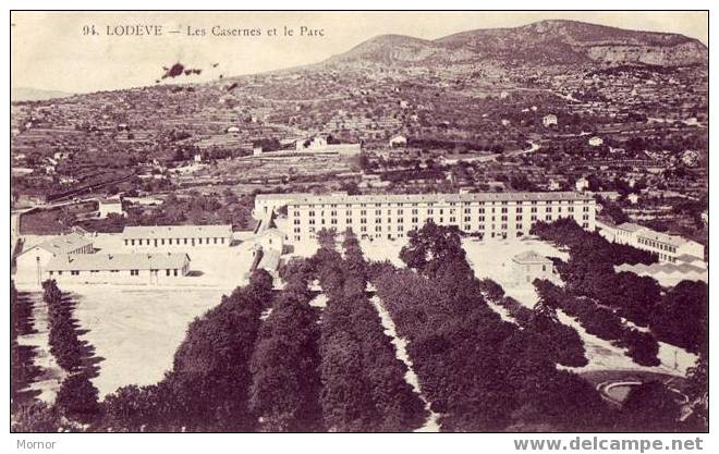 LODEVE HERAULT  Les Casernes Et Le Parc - Lodeve