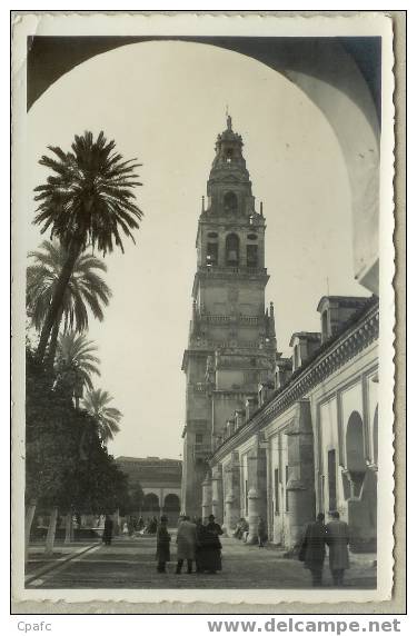 CP 1950 CORDOBA /  CLOCHER ET COUR DES ORANGERS - Córdoba