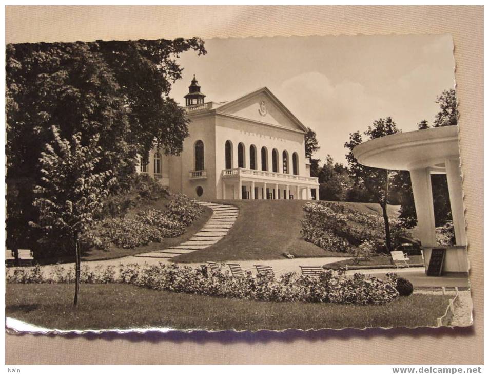 FORGES-LES-EAUX . Le Casino - Les Fontaines . - Forges Les Eaux