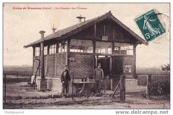 Cpa Camp De Sissonne (02) Militaire . Chambres Des Moteurs , Animée . 1911 . Ed Leclère - Sissonne