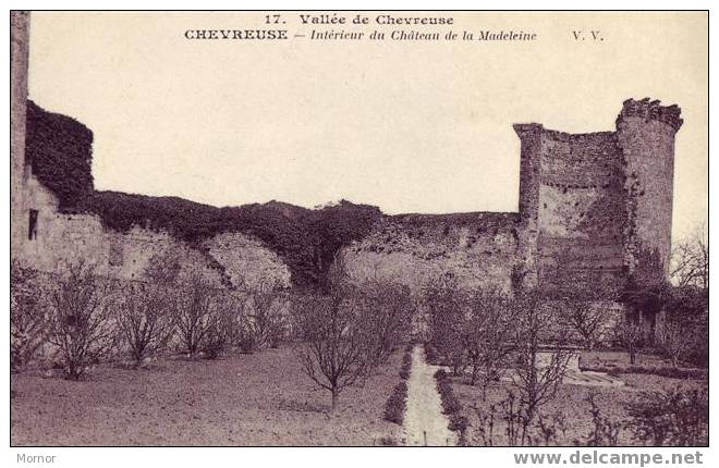 CHEVREUSE  Intérieur Du Château De La Madeleine - Chevreuse