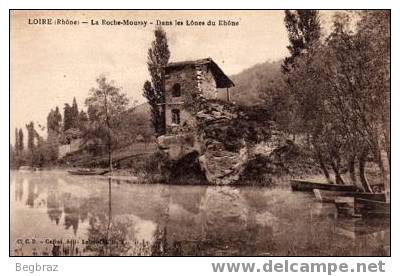 LOIRE     LE ROCHE MOUSSY    DANS LES LONES DU RHONE - Loire Sur Rhone