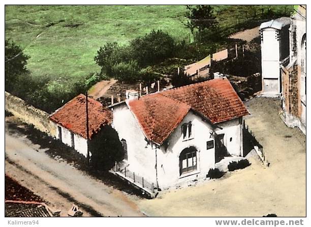 VENDEE  /  LES  LUCS - SUR - BOULOGNE  /  L' EGLISE  ( Vue Aérienne, Années 50 ) - Les Lucs Sur Boulogne