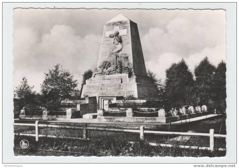 Steenstraete - Bikschote - Merkem - Monument Aux Morts Du 418 Regiment D´Infanterie Française Et Aux Premieres Victimes - Langemark-Pölkapelle