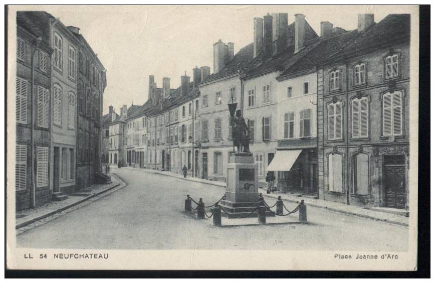 88..VOSGES..NEUFCHATEAU...PLACE JEANNE D'ARC..ECRITE..?(?¿?)? - Neufchateau