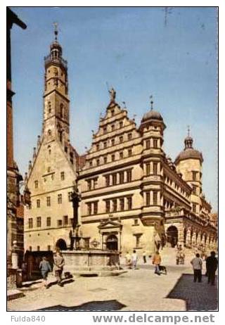 CPSM.  ROTHENBURG.      Rathaus Und Georgsbrunnen.     1969.     (Trés Animée)    (Envoi Gratuis) - Rothenburg O. D. Tauber