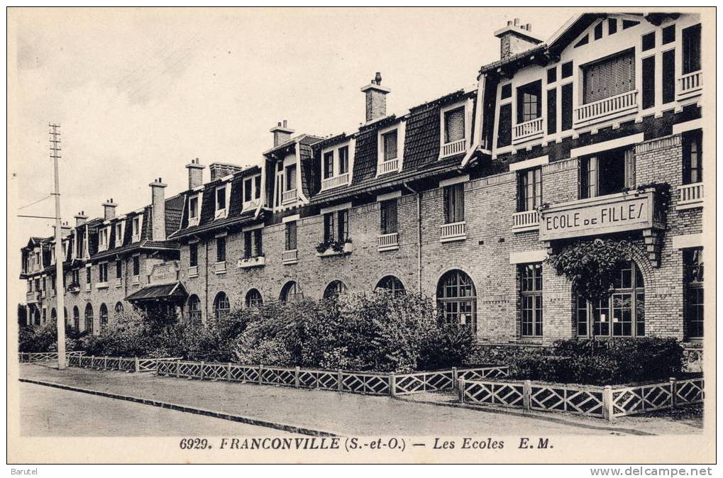 FRANCONVILLE - Les Ecoles - Franconville