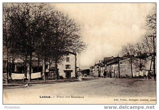 LEZOUX   PLACE DES RAMEAUX - Lezoux