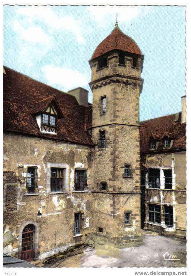 Carte Postale  21.  Arnay-le-Duc  Ancien Chateau  Tour De Marguerite De Bourgogne - Arnay Le Duc