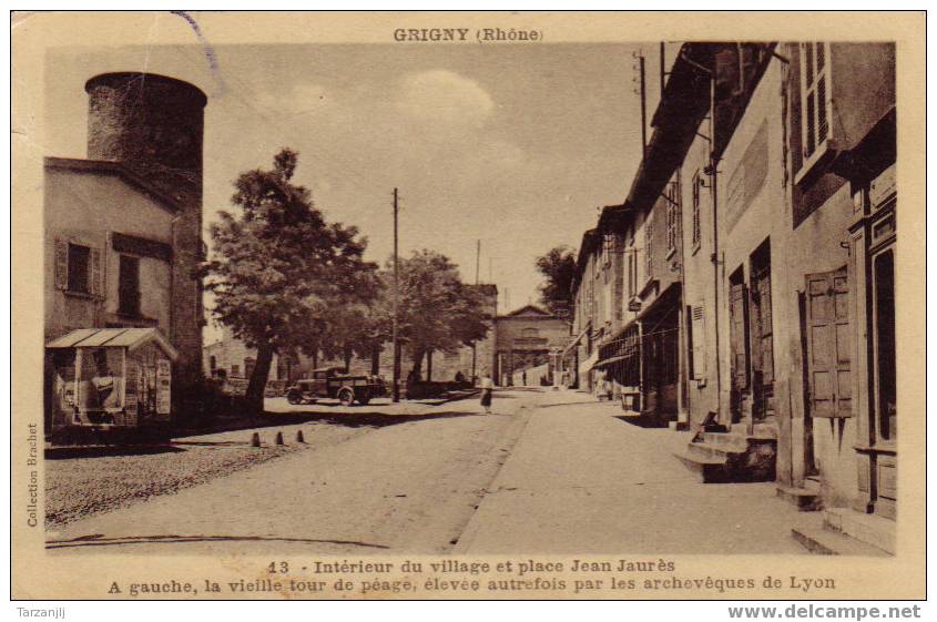 CPA De Grigny ( Rhône 69): Intérieur Du Village Et Place Jean Jaurès. - Grigny