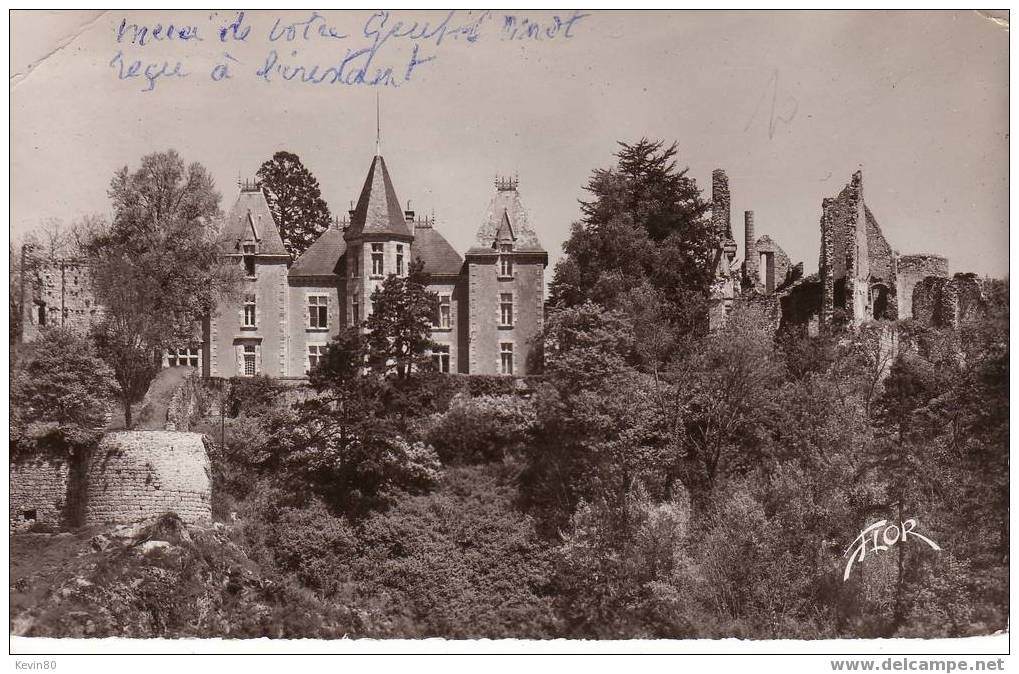 79 BRESSUIRE Façade Du Nouveau Château Et Les Ruines - Bressuire