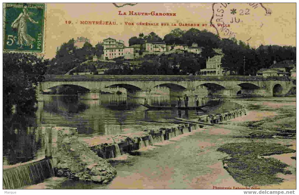 Cpa N° 19 MONTREJEAU Vue Générale Sur La Garonne Et La Ville - Montréjeau