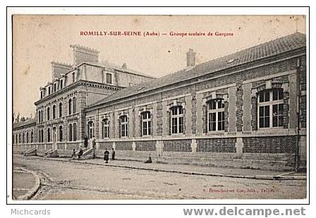 CPA 10 ROMILLY SUR SEINE - Groupe Scolaire De Garcons - Romilly-sur-Seine