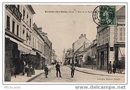 CPA 10 ROMILLY SUR SEINE - Rue De La Boule D Or - Romilly-sur-Seine