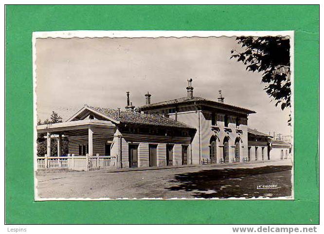 LESPARRE -- La Gare - 1952 - Lesparre Medoc
