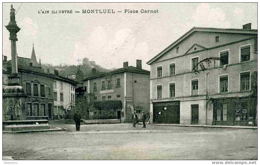 CPA 01 : MONTLUEL Place Carnot Animée - Montluel