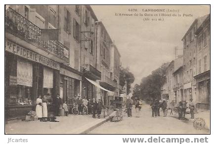 48 - LANGOGNE - L' Avenue De La Gare Et L' Hôtel De La Poste (Alt. 913 M.) - Langogne