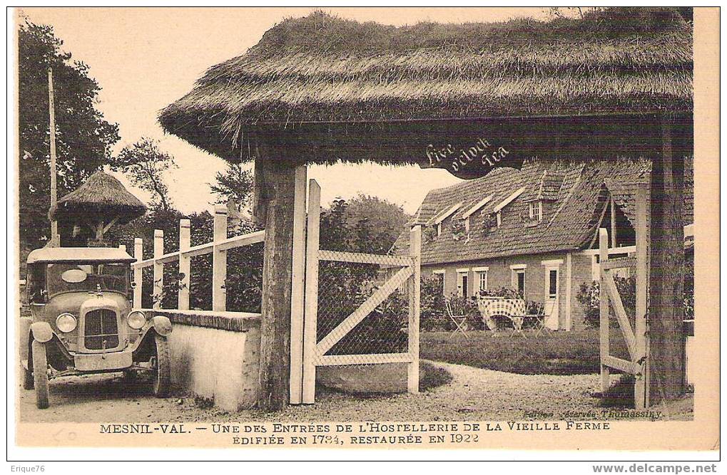 MESNIL VAL    UNE DES ENTREES DE L HOSTELLERIE DE LA VIEILLE FERME - Mesnil-Val