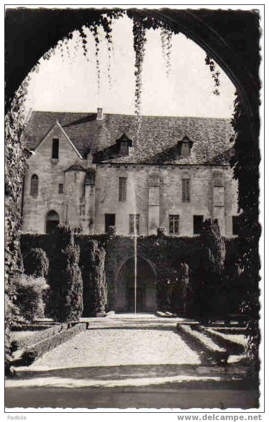 Carte Postale 91. Royaumont  L'abbaye Les Dortoirs - Asnières-sur-Oise