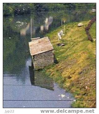 Jolie CP 22 Pontrieux - Vue Générale - Rivière Lavoir Lessive - A Circulée 13-08-1975 Flamme De Tréguier - Pontrieux