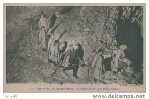 GROTTE DE LA BALME CARAVANE ALLANT AUX PETITS BASSINS - La Balme-les-Grottes