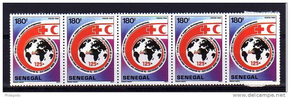 Sénégal 1991, 125° De La Croix-rouge Et Du Croissant-Rouge, N° 893 Neuf, En Feuille De 25 - Primeros Auxilios