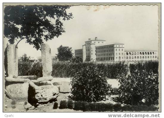 CP 1950 SALON DE PROVENCE / ECOLE DE L'AIR-vue Générale Du Batiment Des élèves - Salon De Provence