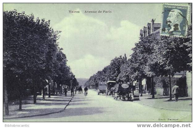 D77 - VAIRES S/ MARNE - L' AVENUE DE PARIS ANIMEE - Vaires Sur Marne