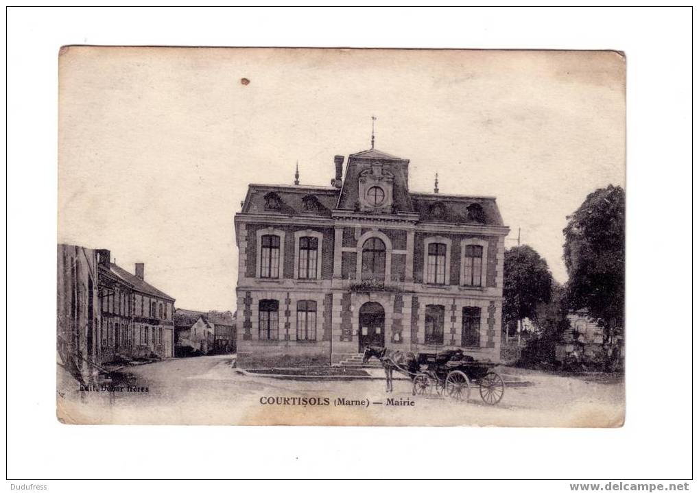 COURTISOLS LA MAIRIE - Courtisols
