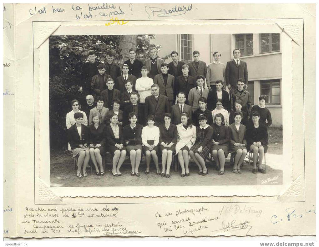 7220 LAVAL Mayenne (photographe Trouillet ) Photo D´école Religieuse Année 1960, Sans Doute Terminale ; Dédicacée - Autres & Non Classés