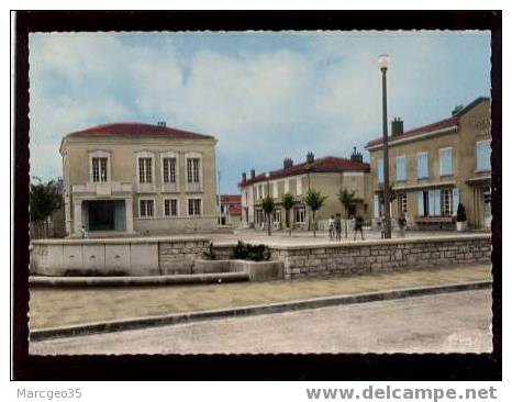 16557 Oradour Sur Glane Village Martyr Nouvelle Mairie édit.combier N°119 Animée Belle Cpsm - Oradour Sur Glane