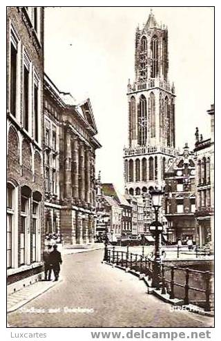 UTRECHT . STADHUIS MET DOMTOREN. - Utrecht