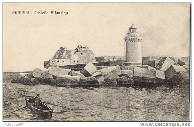 ITALIE - PUGLIA - BRINDISI - CASTELLO ALFONSINO - PHARE - Brindisi