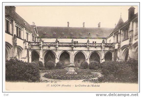 LUCON (Vendée ) , Le Cloitre De L'Evêché ; Statue De La Vierge ; TB - Lucon