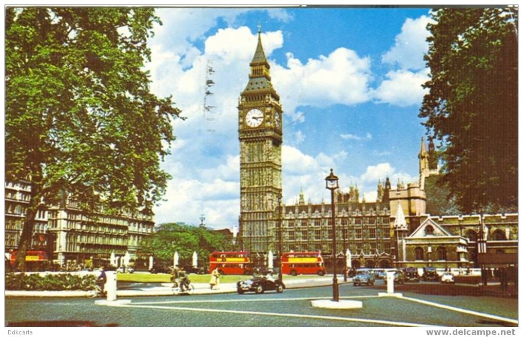 London - Big Ben And Parliament Square - Houses Of Parliament