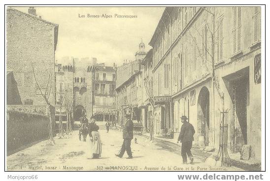 Reproduction CPA De Manosque, Avenue De La Gare Et La Porte Saunerie - Manosque