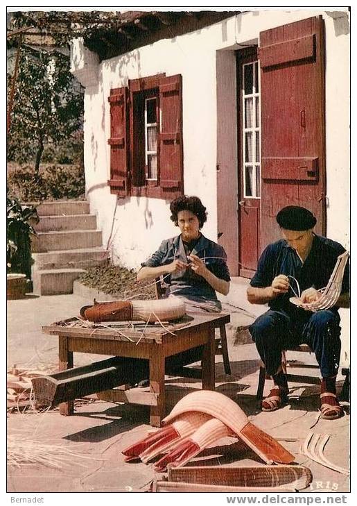 FOLKLORE BASQUE...FABRICANT DE CHISTERA - Aquitaine