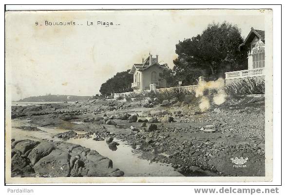 83.  BOULOURIS. LA PLAGE. VILLAS. - Boulouris