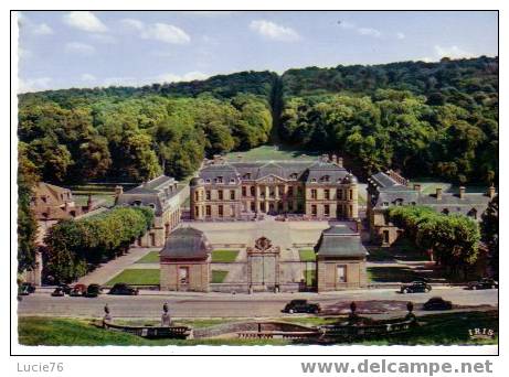 DAMPIERRE -   Le Château, Façade Sur La Cour D´honneur - N° M 5102 - Dampierre En Yvelines