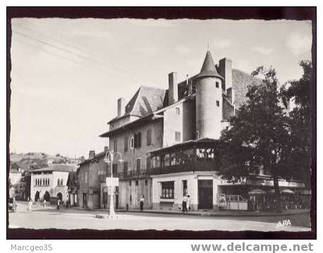 17511 Figeac Place Barthal édit.apa Poux N° 40  Belle Cpsm - Figeac