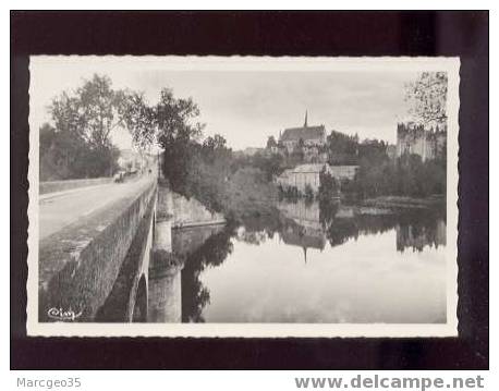 17516 Montreuil Bellay Le Château & L'église Sur Les Bords Du Thouet Vue Prise Du Pont édit.combier  Belle Cpsm - Montreuil Bellay