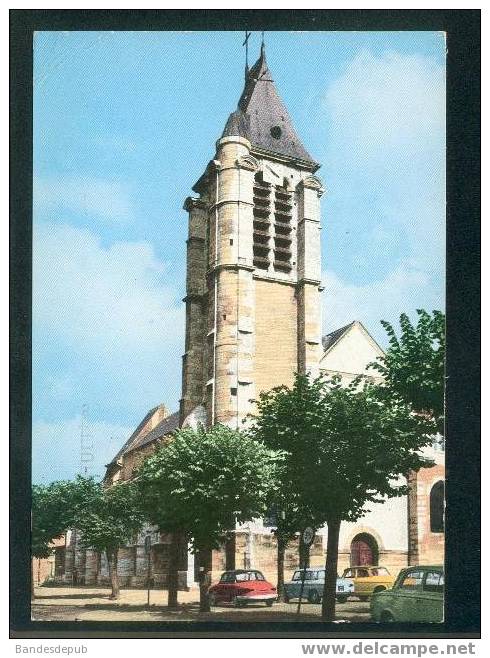 CPSM - Villejuif - L' Eglise ( Automobile Dont Panhard Renault 8 .... Editions P.I.) - Villejuif