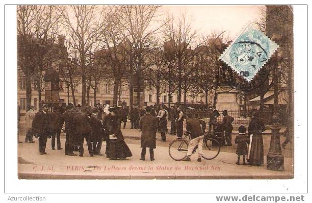 LUTTE .LUTTEURS DEVANT LA STATUE... - Lucha