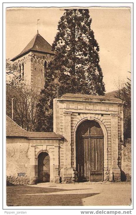 72 SOLESMES * Entée De L’Abbaye De SAINT-PIERRE DE SOLESMES - Solesmes