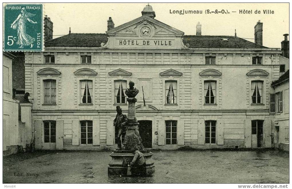 91 .  LONGJUMEAU .  HOTEL DE VILLE . ( FONTAINE ) - Longjumeau