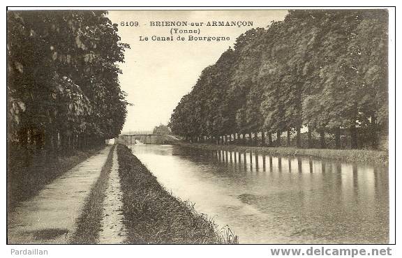 89. BRIENON-SUR-ARMANCON. LE CANAL DE BOURGOGNE. BEAU PLAN. - Brienon Sur Armancon