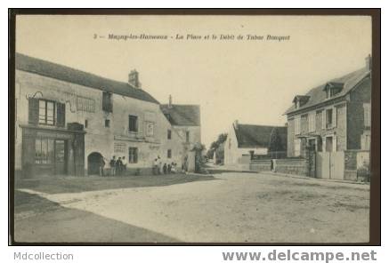 (78) MAGNY LES HAMEAUX La Place Et Le Débit De Tabac Bouquet - Magny-les-Hameaux