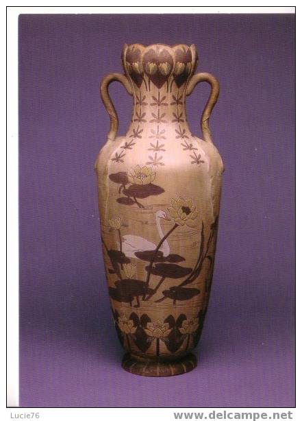 MUSEE De La FAIENCERIE DE GIEN - Vase Nymphéa En Grès, Décor Main En Cloisonné D´inspiration Japonaise Réhaussé D´Or - Kunstvoorwerpen