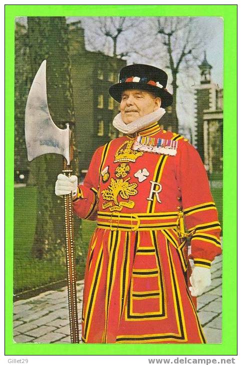 LONDON, UK - YEOMAN WARDER AT THE TOWER OF LONDON - TRAVEL IN 1969 - - Tower Of London