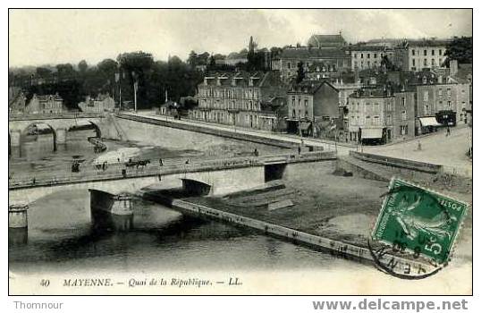 MAYENNE Quai De La Republique Charette Traversant Le Pont - Mayenne